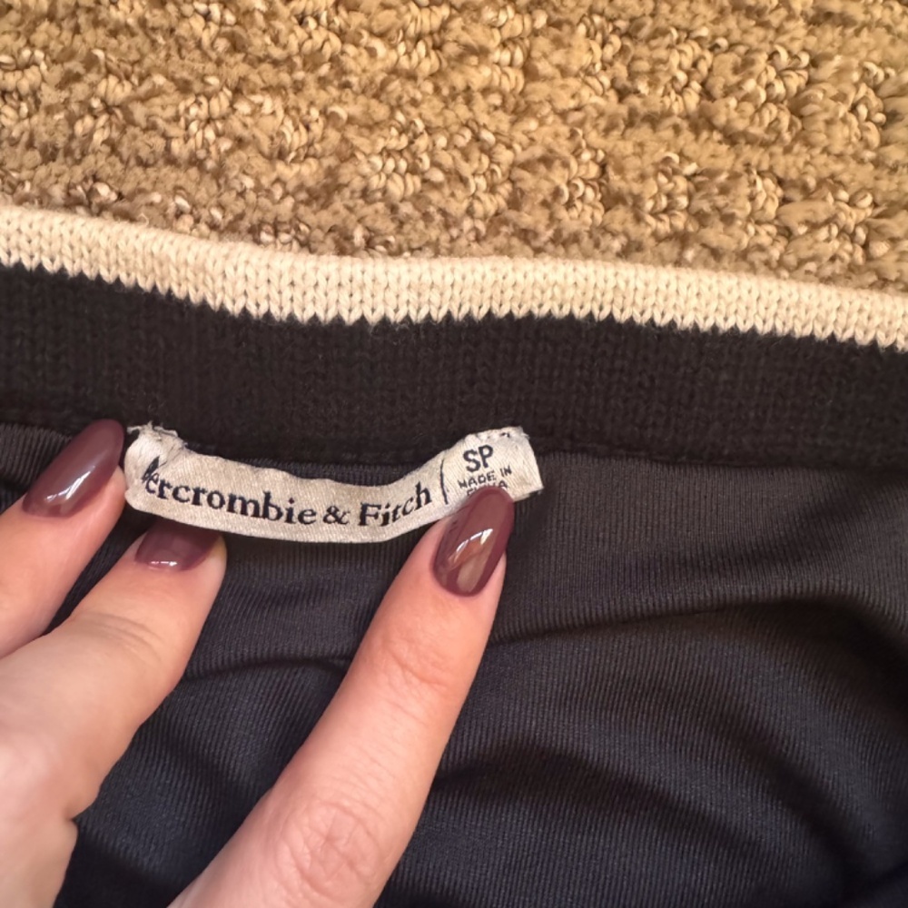 Abercrombie Mid Rise Crochet-Style Maxi Skirt in black / white - Picture 6 of 7